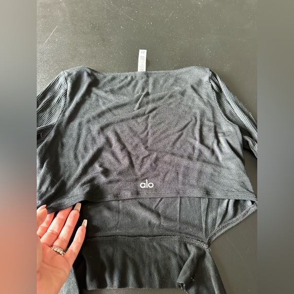 ALO Yoga Barre Crop Top - Picture 4 of 6